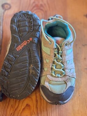 Columbia Kids Green Tan Outdoor Sneaker